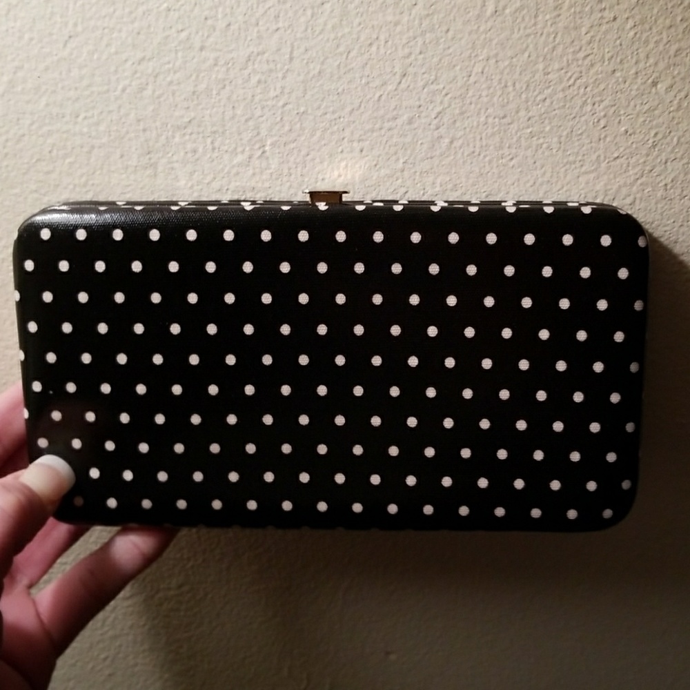 Polka dot wallet